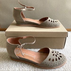 Jeffrey Campbell Taupe Wedges